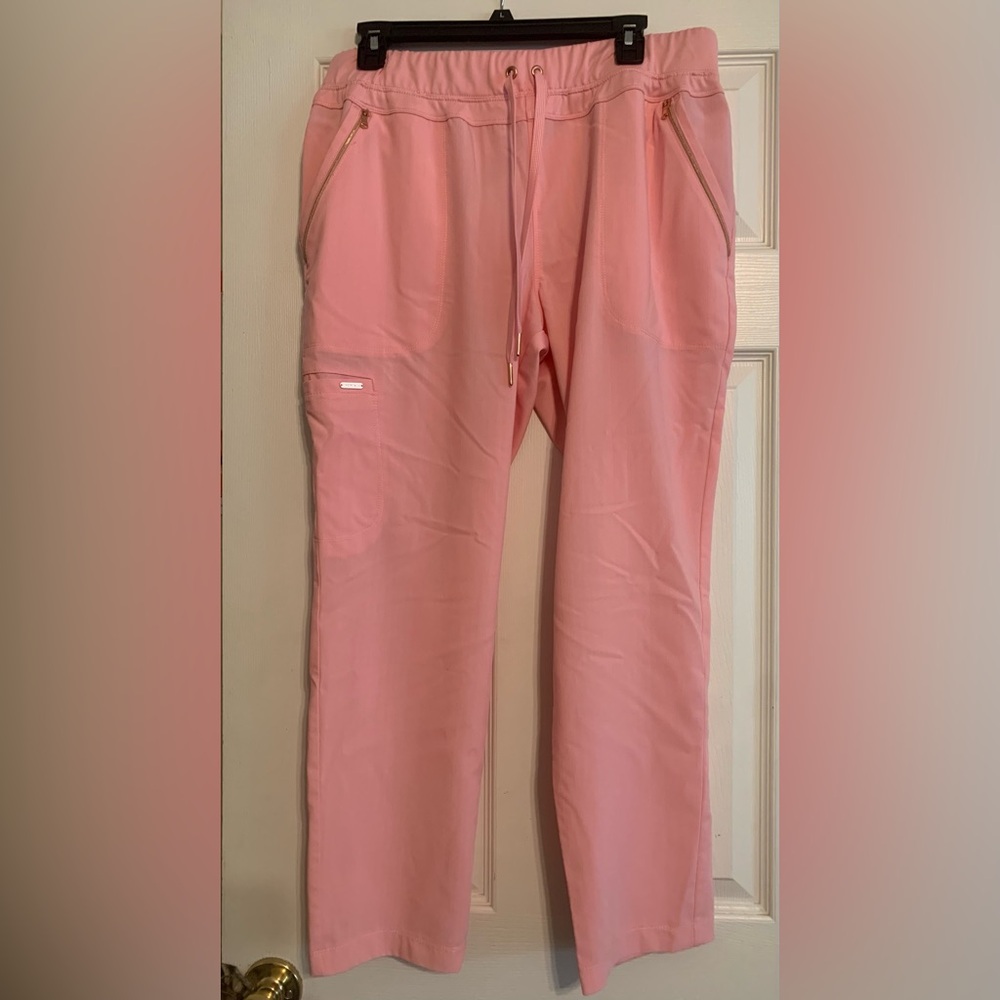 Women’s LRG Petite scrub pants